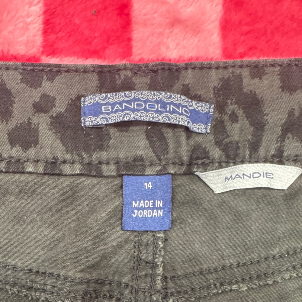 Bandolino Dark Green/Black Animal Print Straight Leg Jeans - Picture 2 of 6